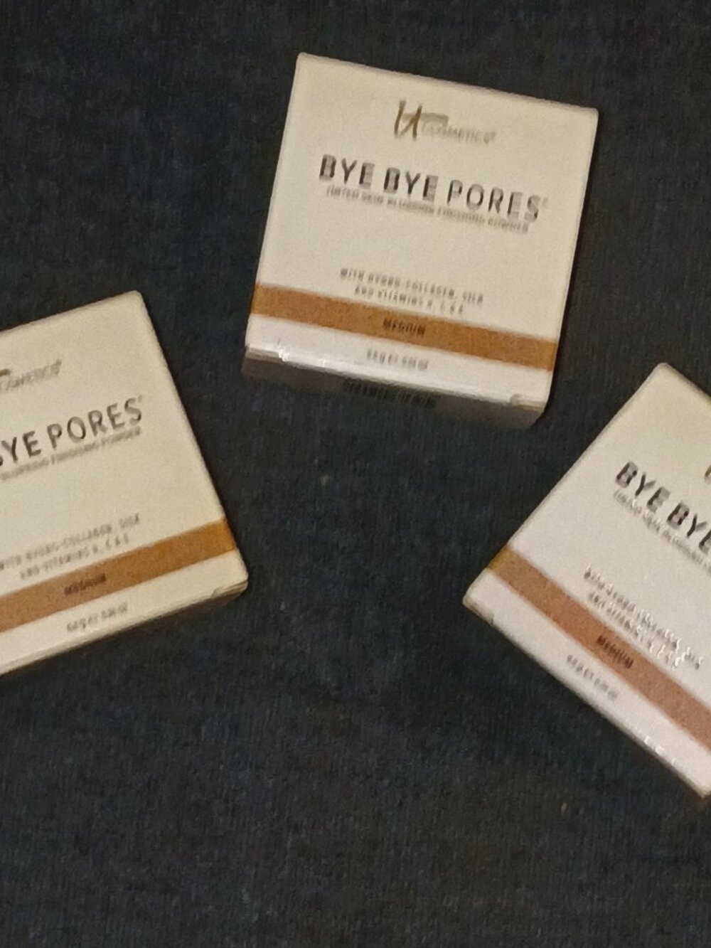 "It" 3ct. Bye Bye Pores Medium Finishing Powder